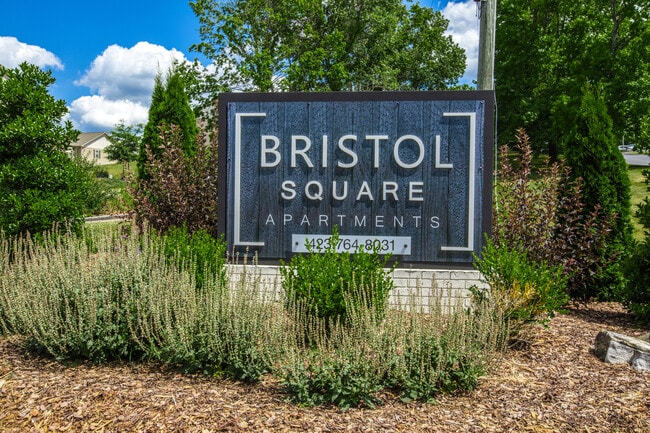 Photo - Bristol Square Apartments