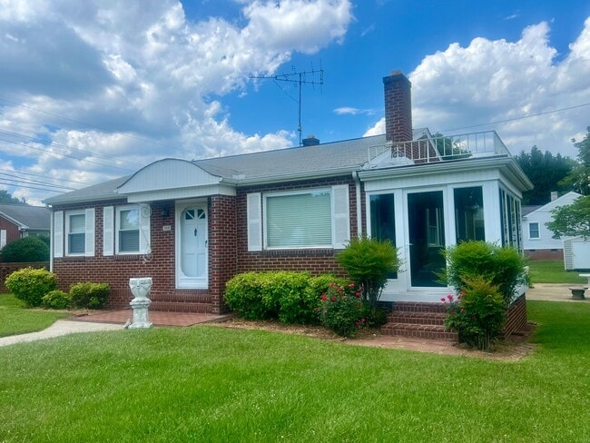 Photo - Two bedroom, 1 bath house in Graham