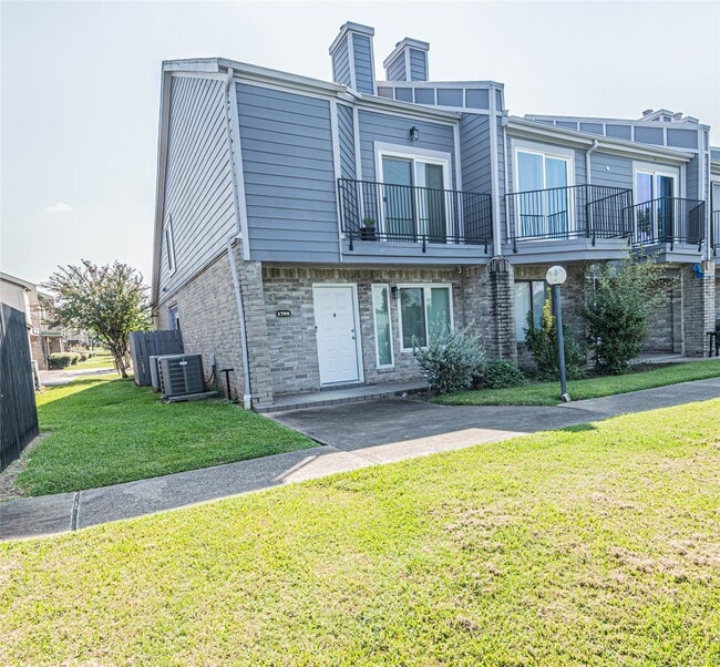 Photo - 1702 Good Day Dr