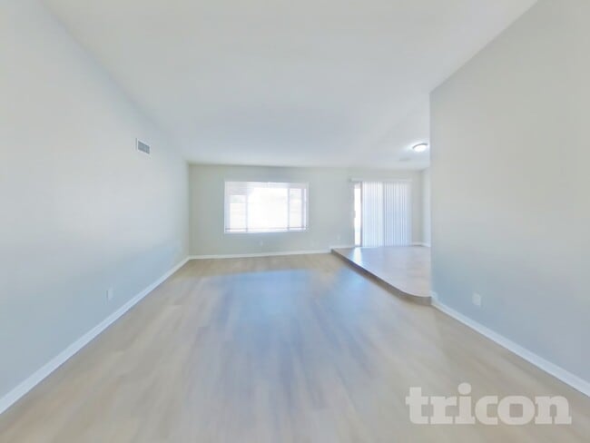 Photo - 10044 W Highland Ave