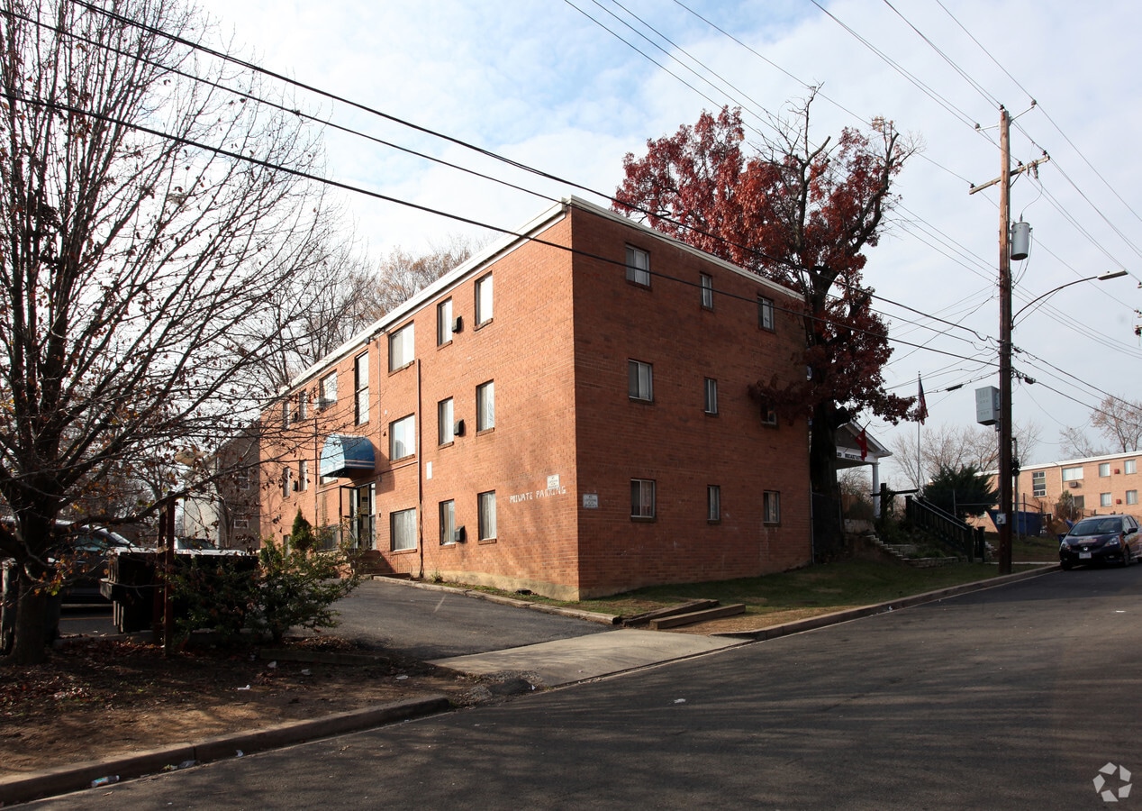 Photo - 5215 B St SE Apartments