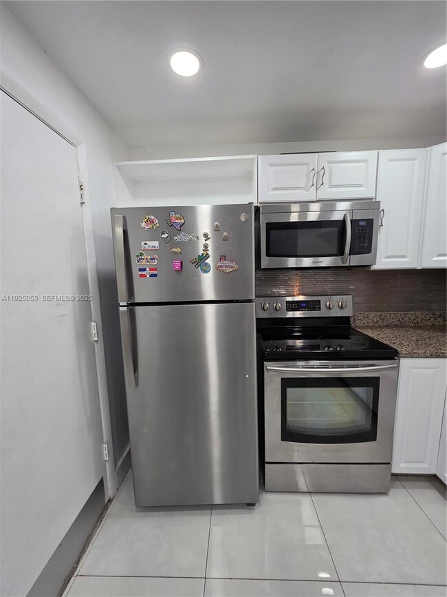 Photo - 1351 NE 191st St Unit E420