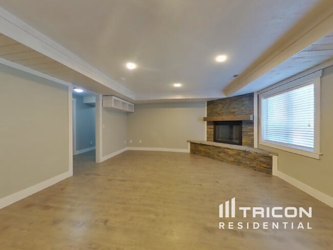 Photo - 485 E 1250 S