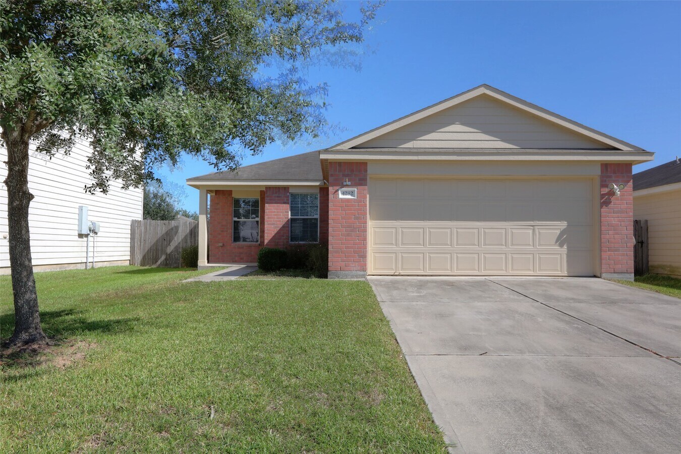 Photo - 4282 Medina River Loop