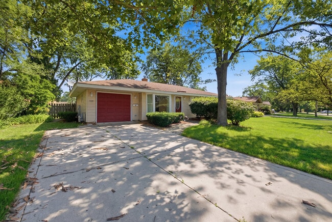 Photo - 1624 W Weathersfield Way