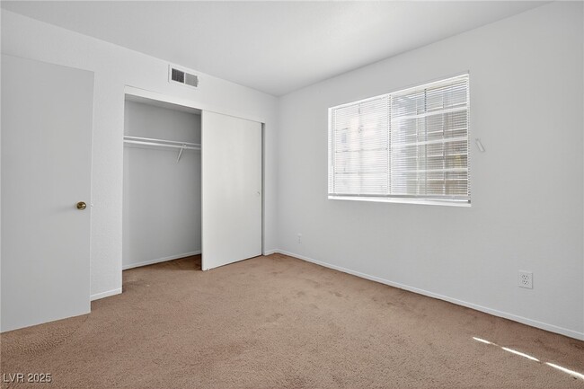 Building Photo - 2654 Bryandouglas Dr