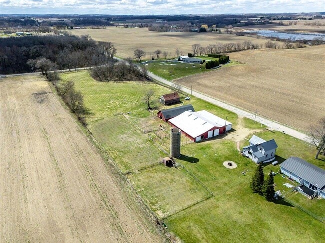 Photo - 34 N Union Rd