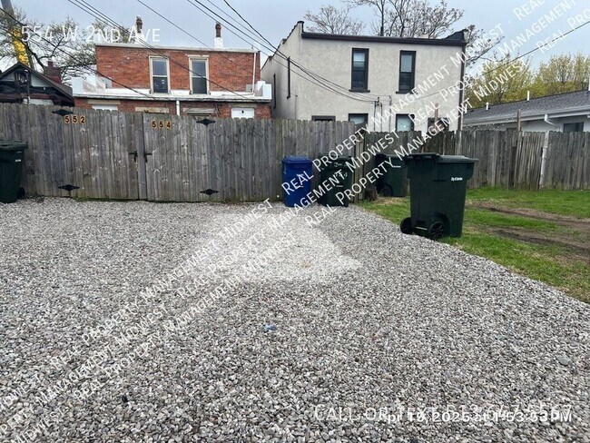 Photo - 554 W 2nd Ave