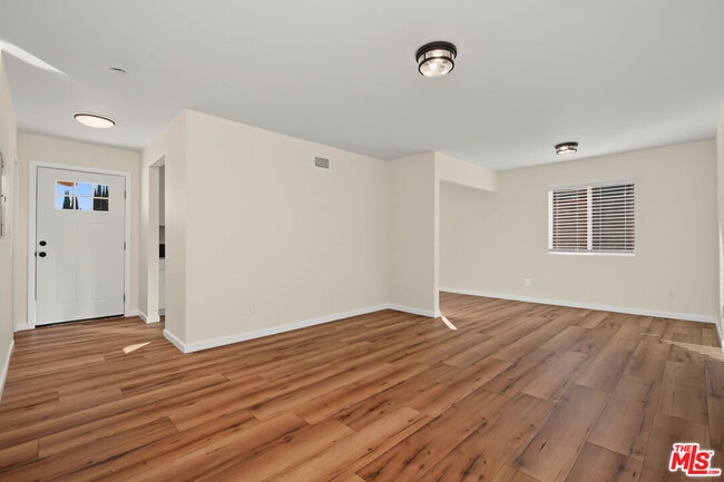 Photo - 11508 Fenton Ave