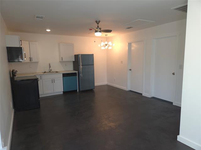 1135 Holly Glen Cir