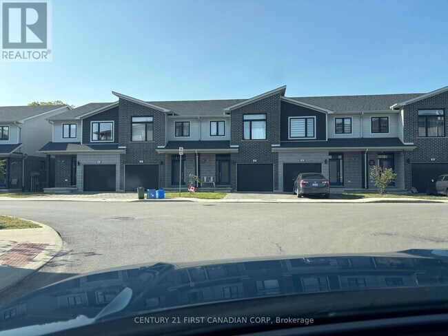 Photo - 177 Edgevalley Rd