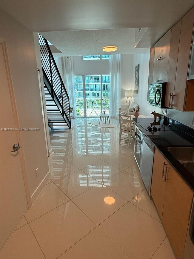 Photo - 60 SW 13th St Unidad 1418