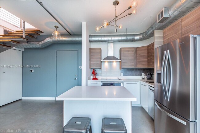 Photo - 690 SW 1st Ct Unit PHI17