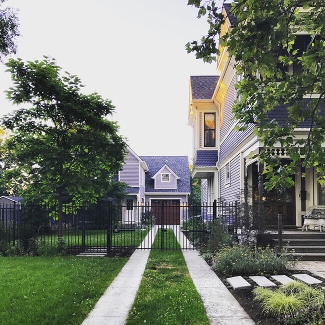 Photo - 614 24th St