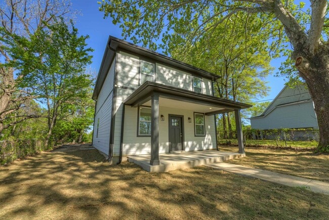 Photo - 903 Orphanage Ave