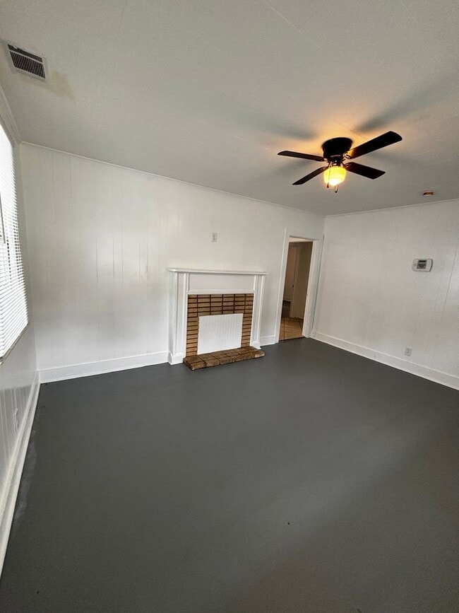 114 Calvary Dr