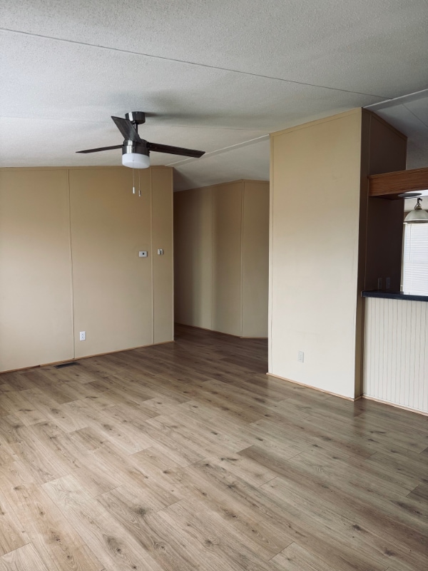 Photo - 6000 Clear Creek Rd