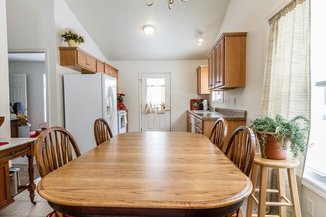 Photo - Kings Crossing Townhomes