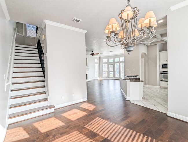 Photo - 1304 Dart St