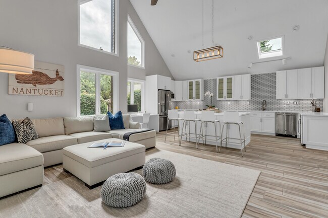 Photo - 11 Copper Hill Dr