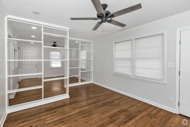 Building Photo - 402 Walker Ave NE Unit B Rental