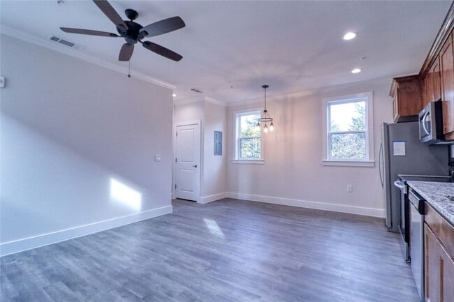 Photo - 525 George Hopper Rd Unidad 210