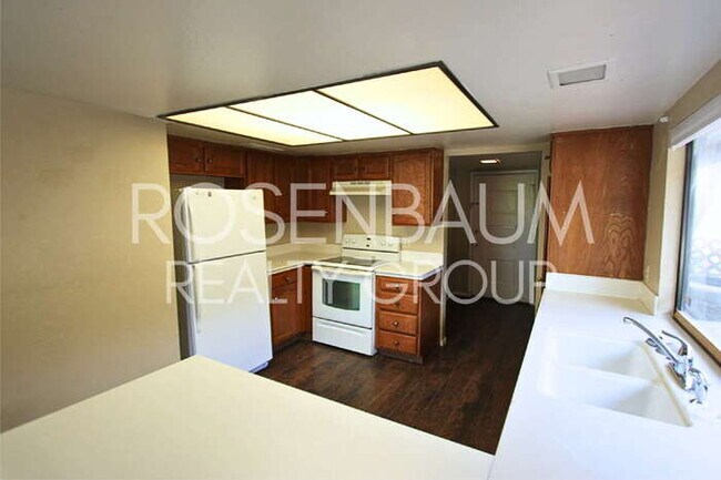 Photo - 824 E Junction St Unidad 824