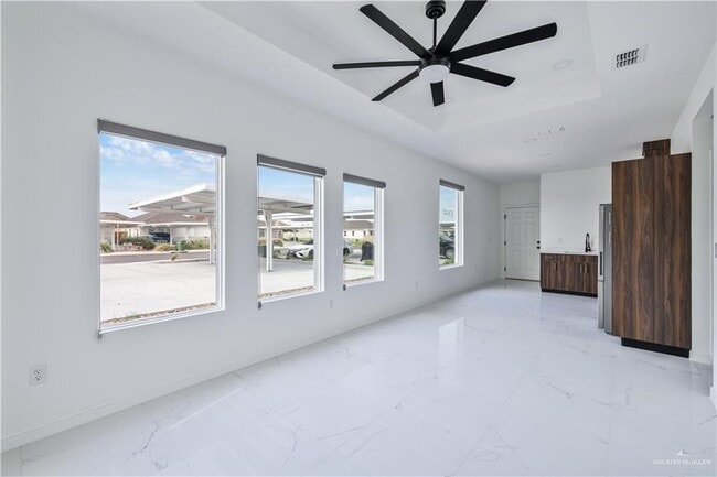 Building Photo - 5322 Vision St Rental