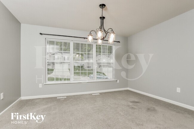 Photo - 1020 Remington Dr