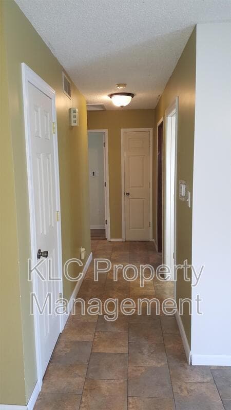 Photo - 3607 E 42nd St
