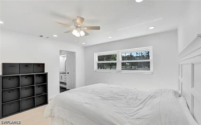 Photo - 4500 1st Ave NW