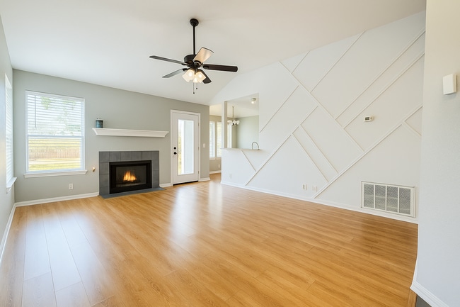 Photo - 609 Ranchero Rd