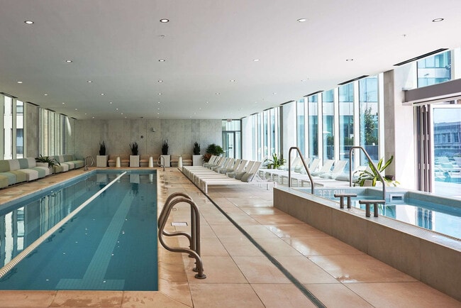 Photo - 1000 S Michigan Ave Unidad FL67-ID1250691P