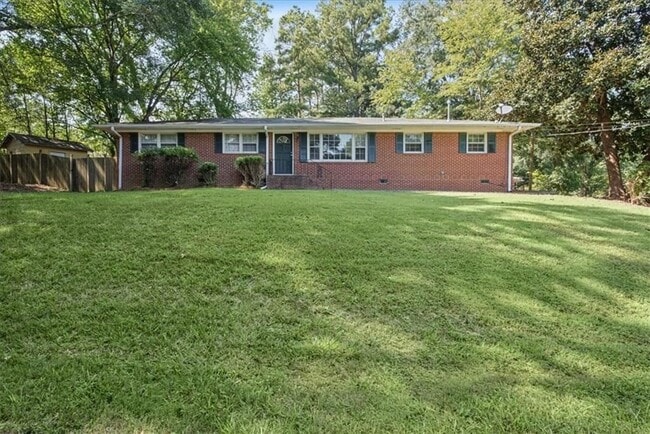 107 Pinecrest Cir