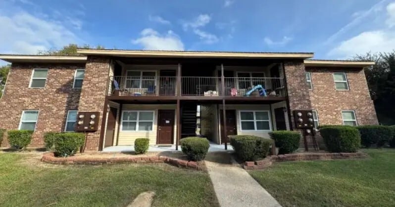 Photo - 801 Wildcat Dr