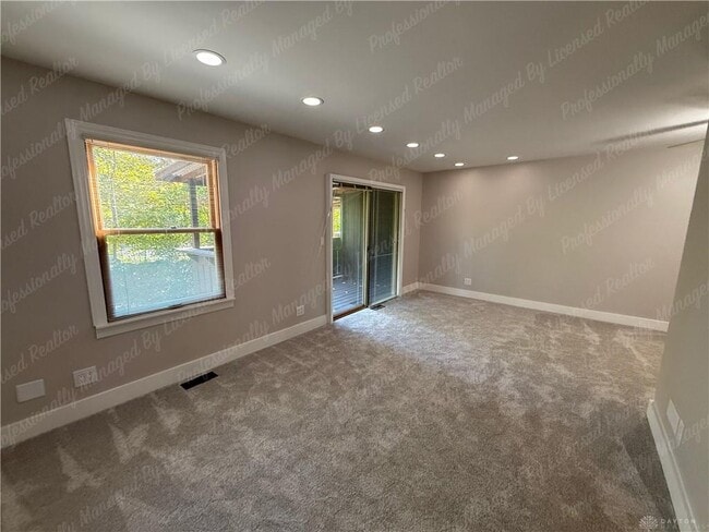 Photo - 2154 Willowgrove Ave