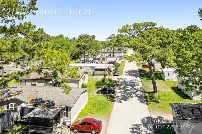 Photo - 2719 3rd St