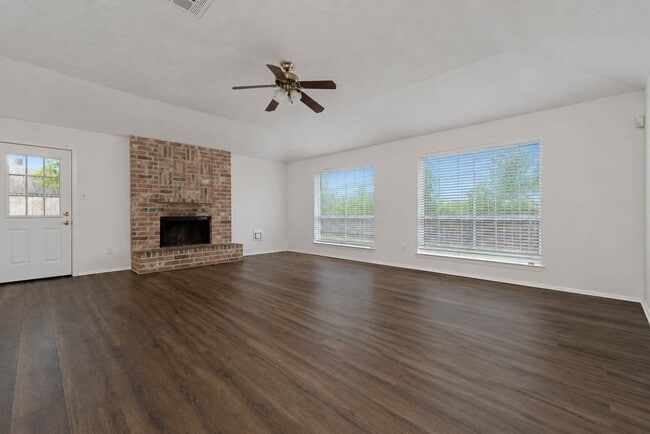 Building Photo - 7251 Sonnet Glen Ln