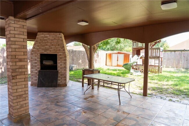 Photo - 22 Roman St