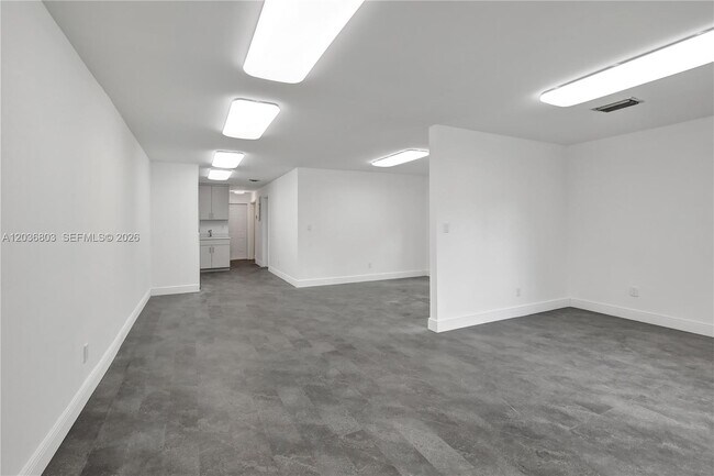 Photo - 5980 SW 40th Ave Unit E