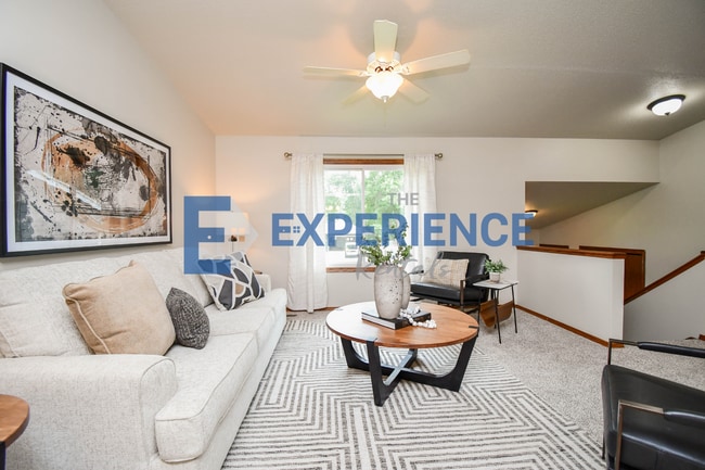 Photo - 705 N Montgomery Ct