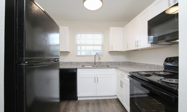 Photo - Crossings at Alderson Apartments