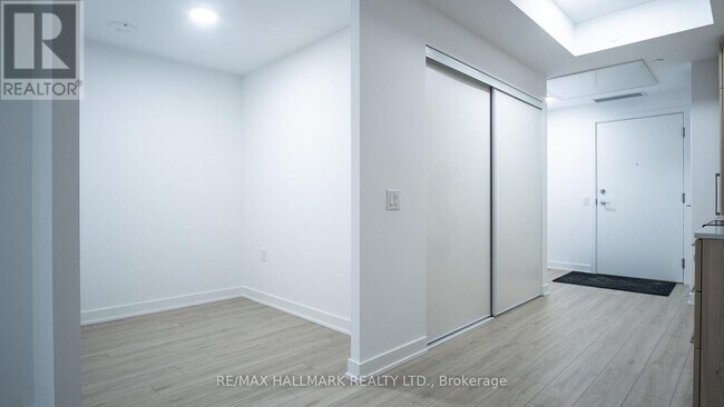 Photo - 7439 Kingston Rd Unit 219A