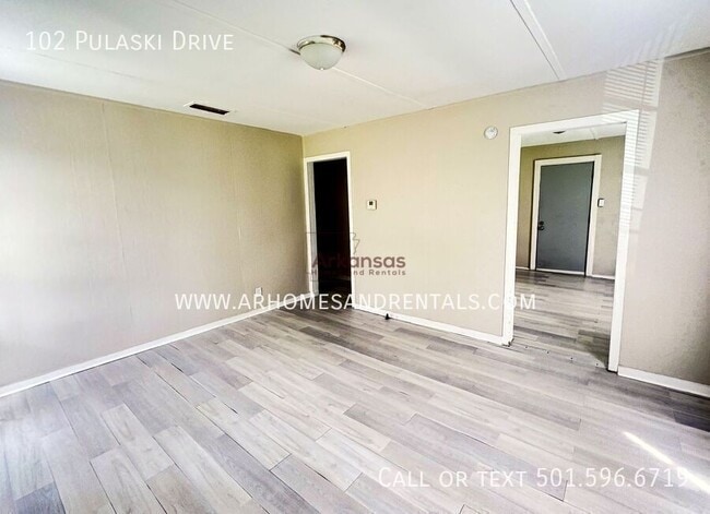 Photo - 102 Pulaski Dr