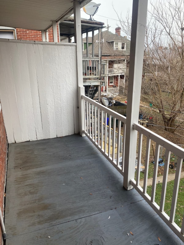 Photo - 136 N Locust St