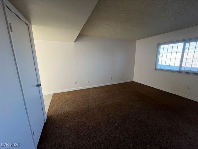 Photo - 2112 Sun Ave