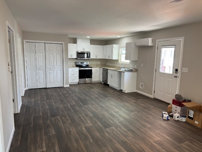 Photo - 80 Redwood Ln