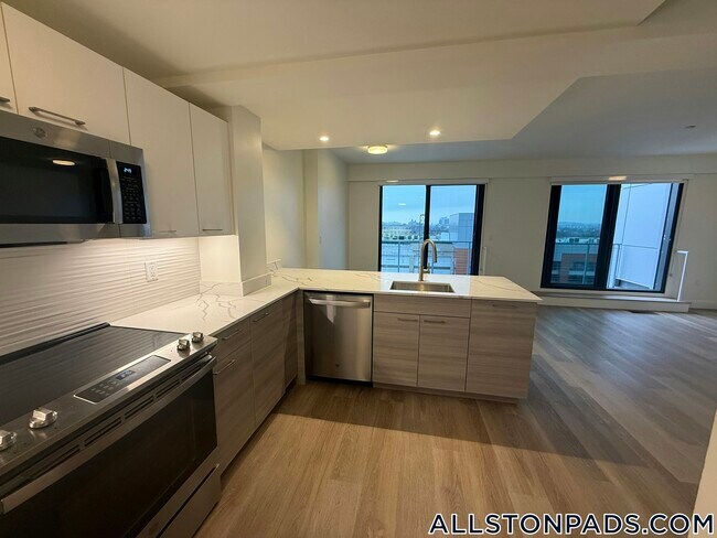 Photo - 1079 Commonwealth Ave Unit 523