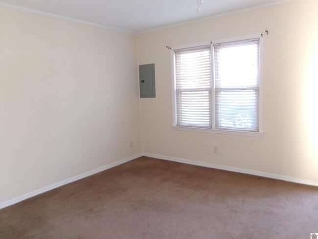 Photo - 8 Sanders Ave