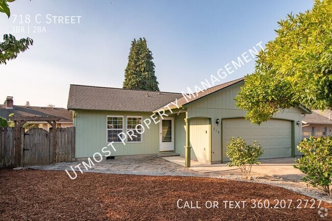 Building Photo - Clean and Cozy Ranch Style Home